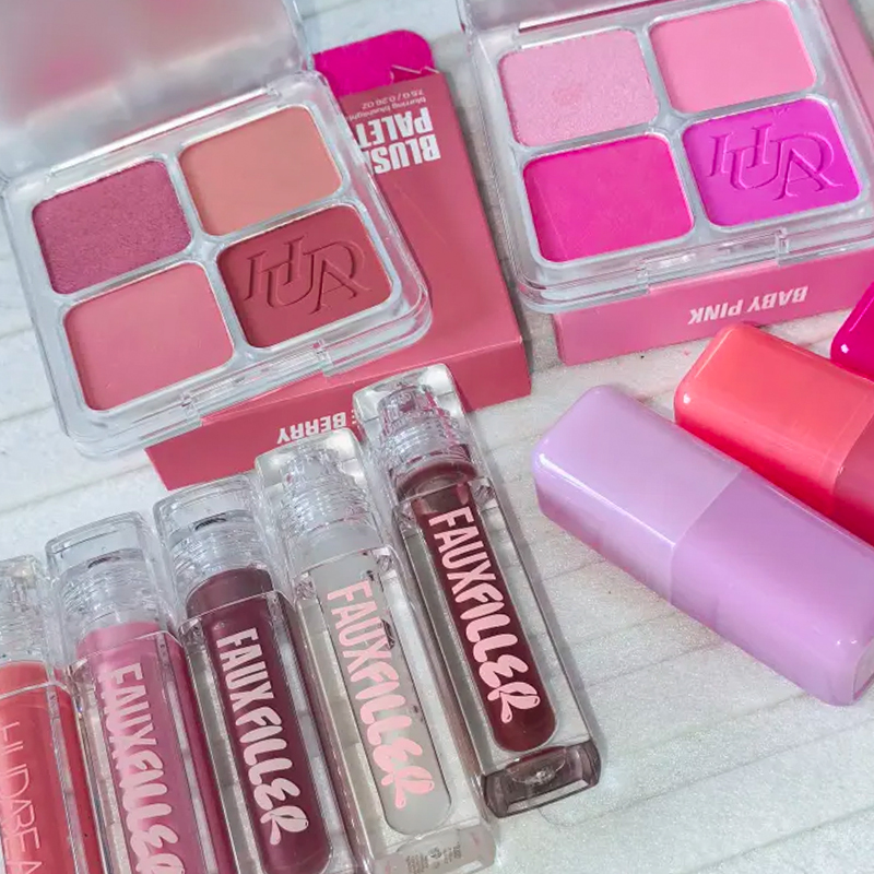 Palette de fards à joues 4 cou - Fenty Beauty Makeup Highlighter avis et prix
